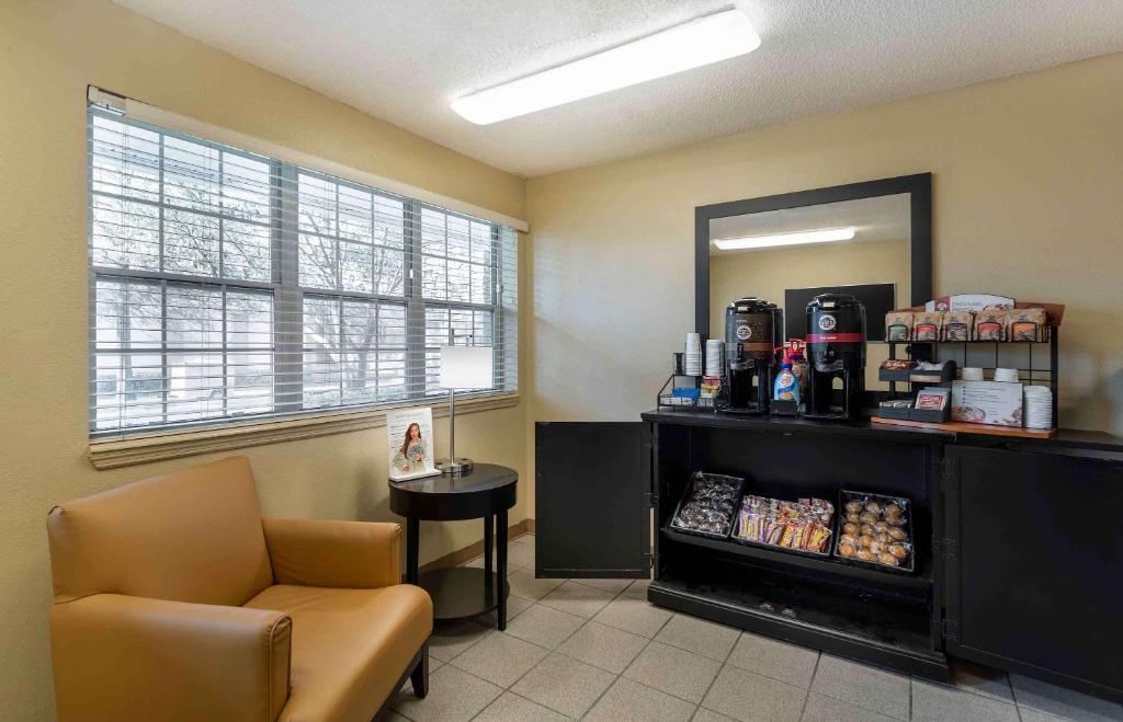 Guest seating area